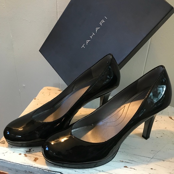 Tahari Shoes - Tahari Size 9 Black Paten Leather Heels